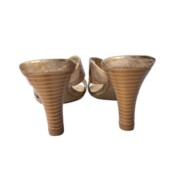 AEROSOLES Miswrote Mid Heel Mules Heels Size 7.5 Gold Embossed Sandal - Picture 6 of 8